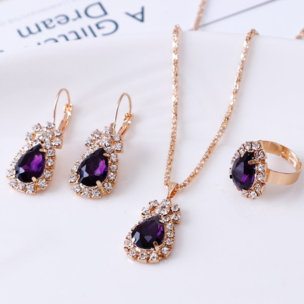 Necklace Set